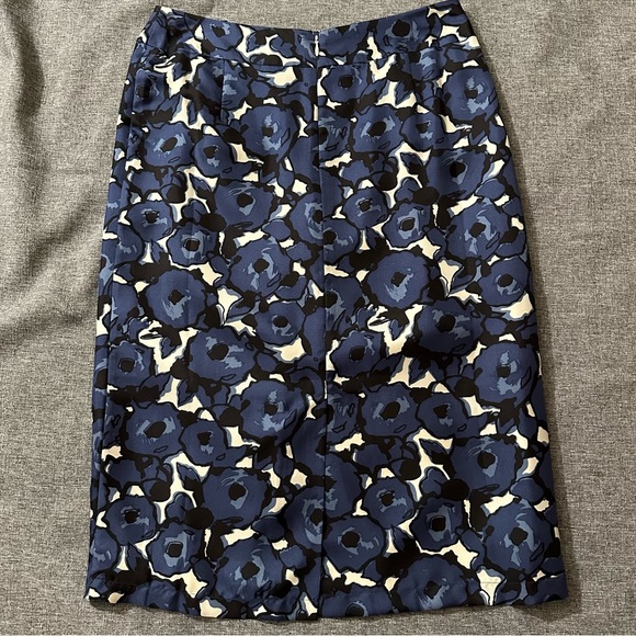 Boden SILK abstract floral pencil skirt NWOT - Picture 2 of 8
